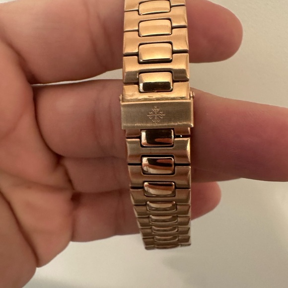 PATEK PHILIPPE NAUTILUS 5712 ROSE GOLD - Picture 4 of 6